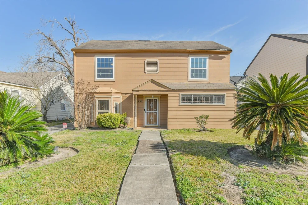 Unit for sale at 3607 Eagle Street, Houston, TX 77004