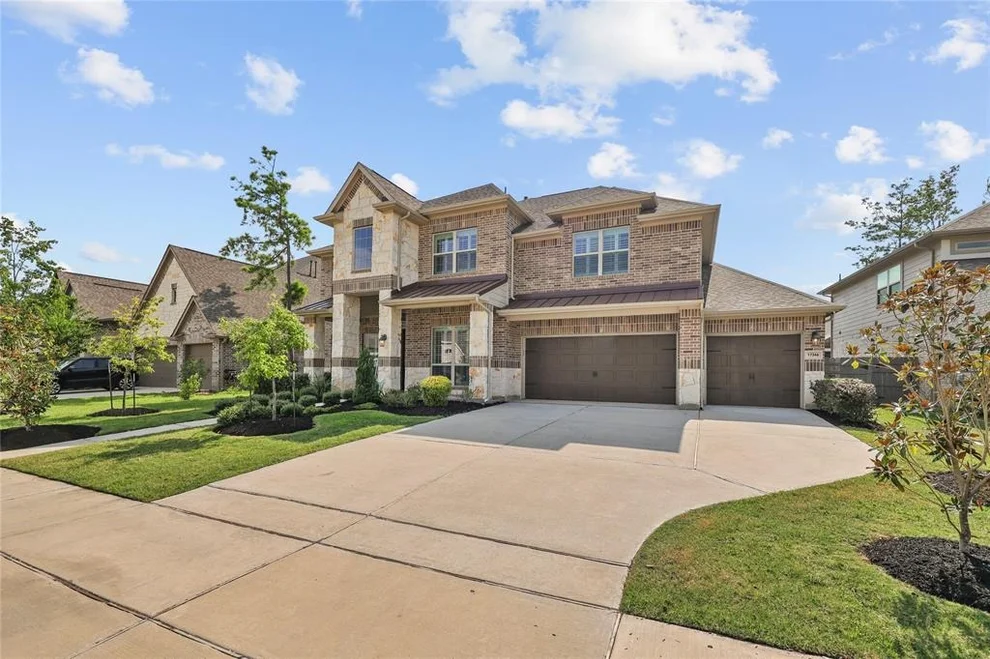 Unit for sale at 17346 Camillia Trail, Conroe, TX 77302