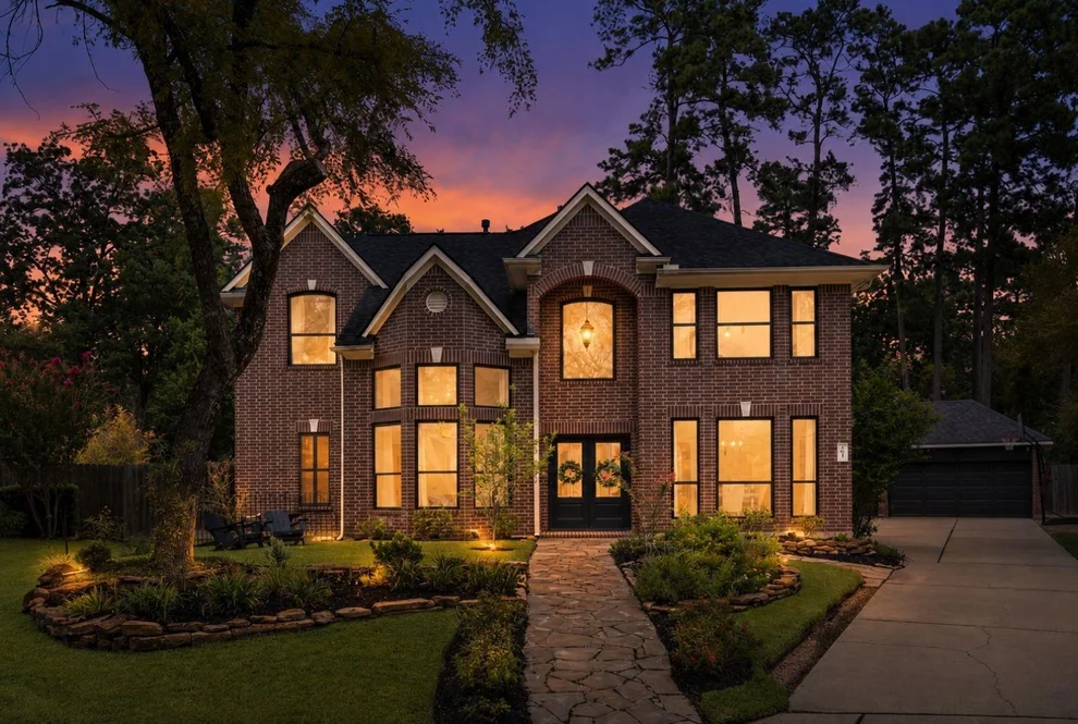 Unit for sale at 14 Snowbell Place, The Woodlands, TX 77381