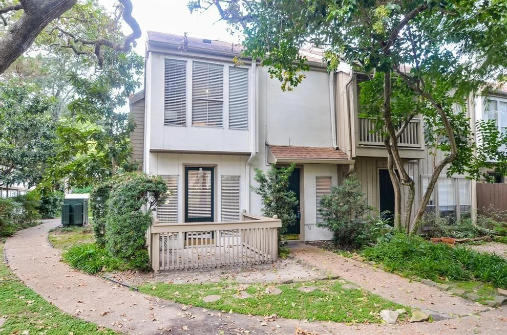 Unit for sale at 2100 Tanglewilde Street, Houston, TX 77063