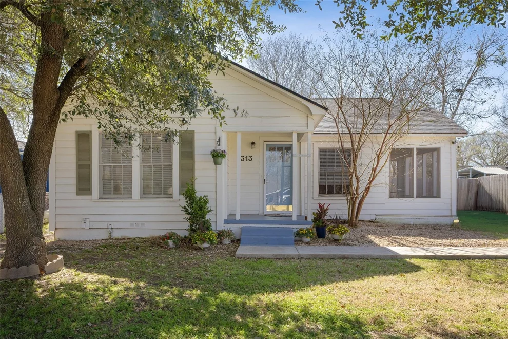 Unit for sale at 1313 Park Street, Bryan, TX 77803