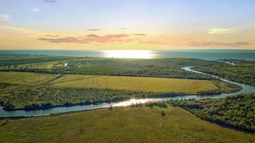 Unit for sale at tbd Gau Rd/Bayou Ave, Anahuac, TX 77514