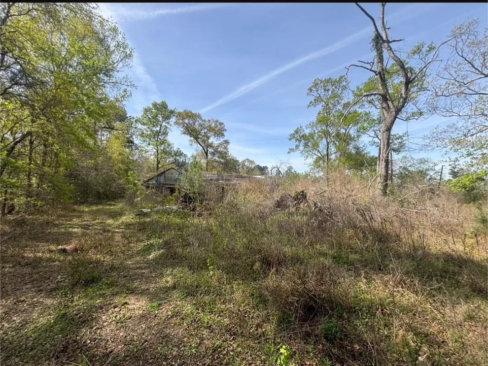 Unit for sale at 19014 Deer Glen Drive, Conroe, TX 77302