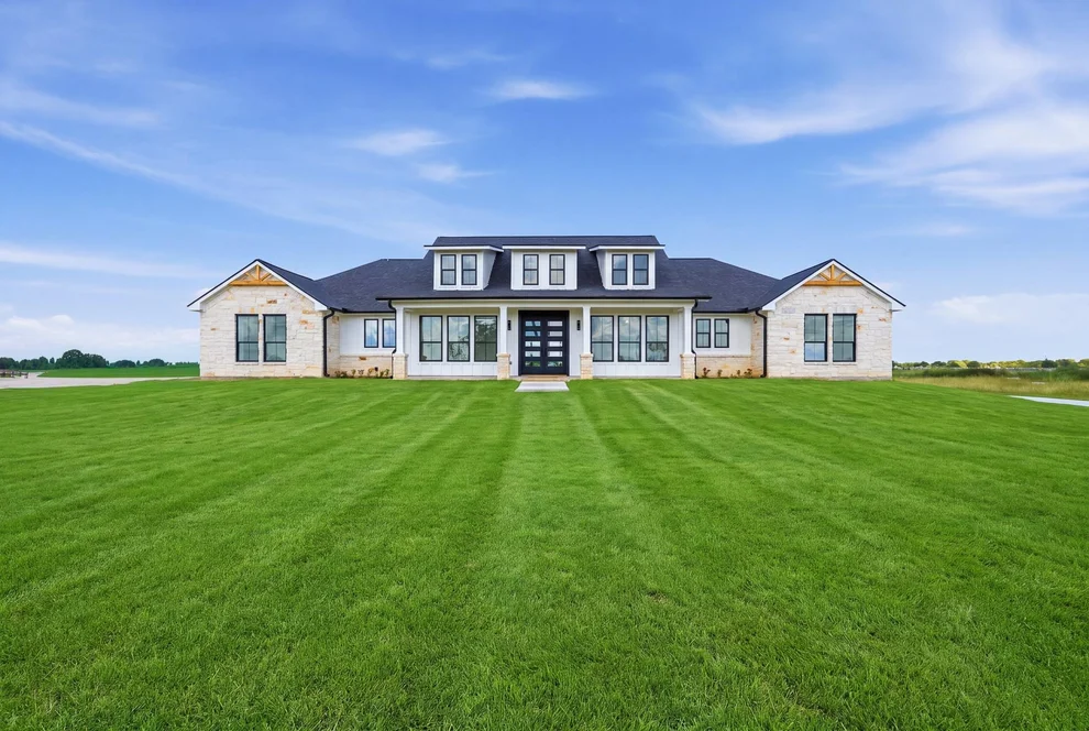 Unit for sale at 11908 Roesler, Needville, TX 77461