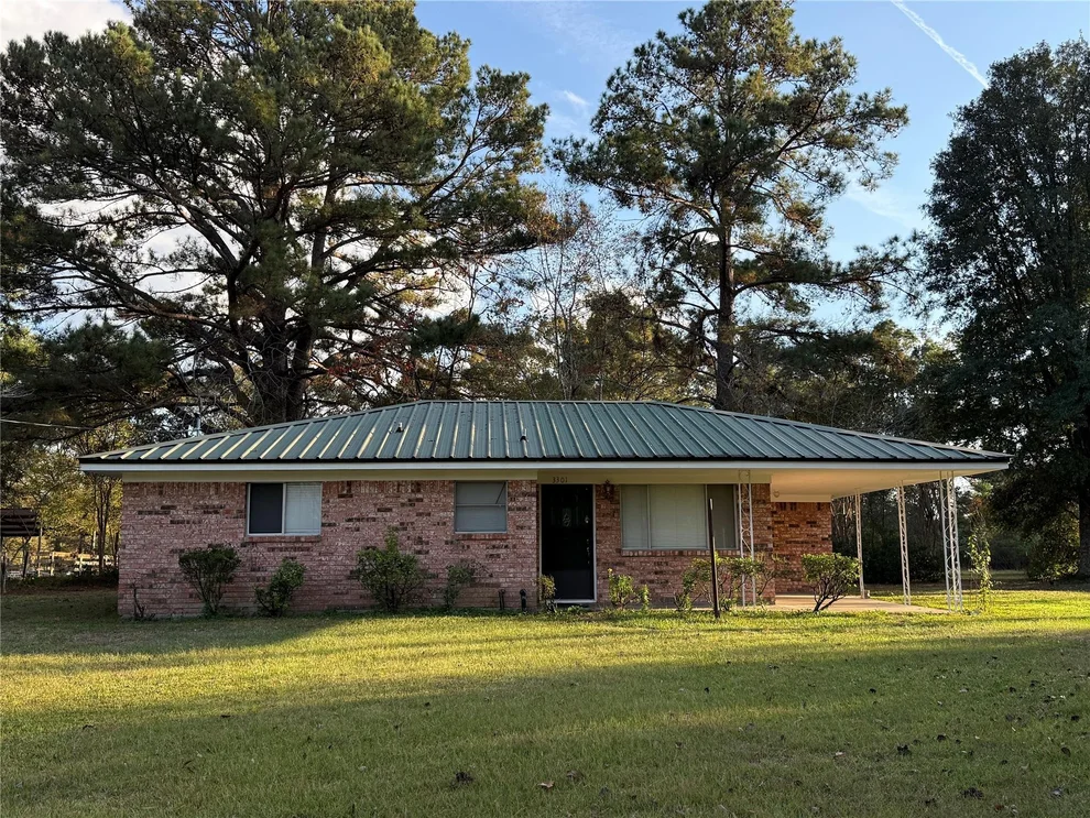 Unit for sale at 3301 County Road 2570, Woodville, TX 75979