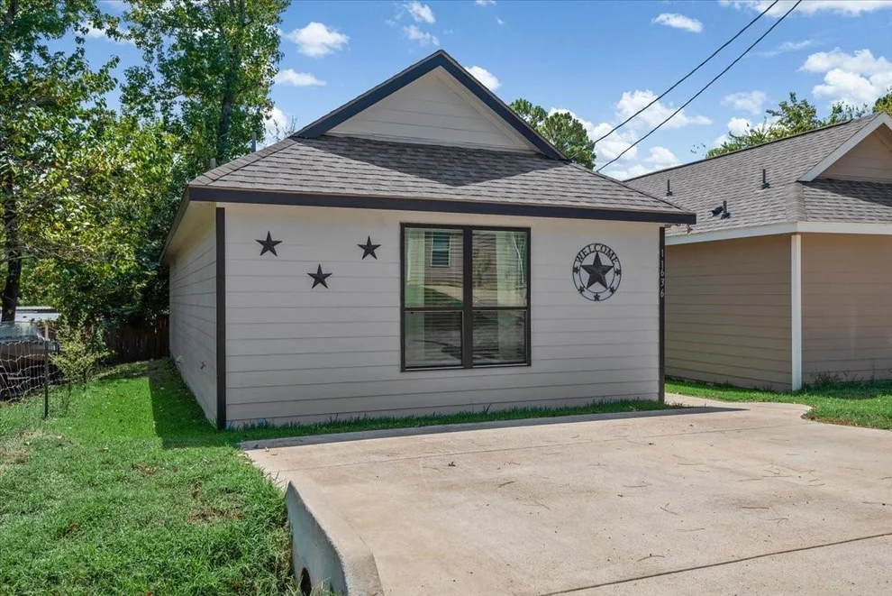 Unit for sale at 11636 Vistawood Street, Willis, TX 77318
