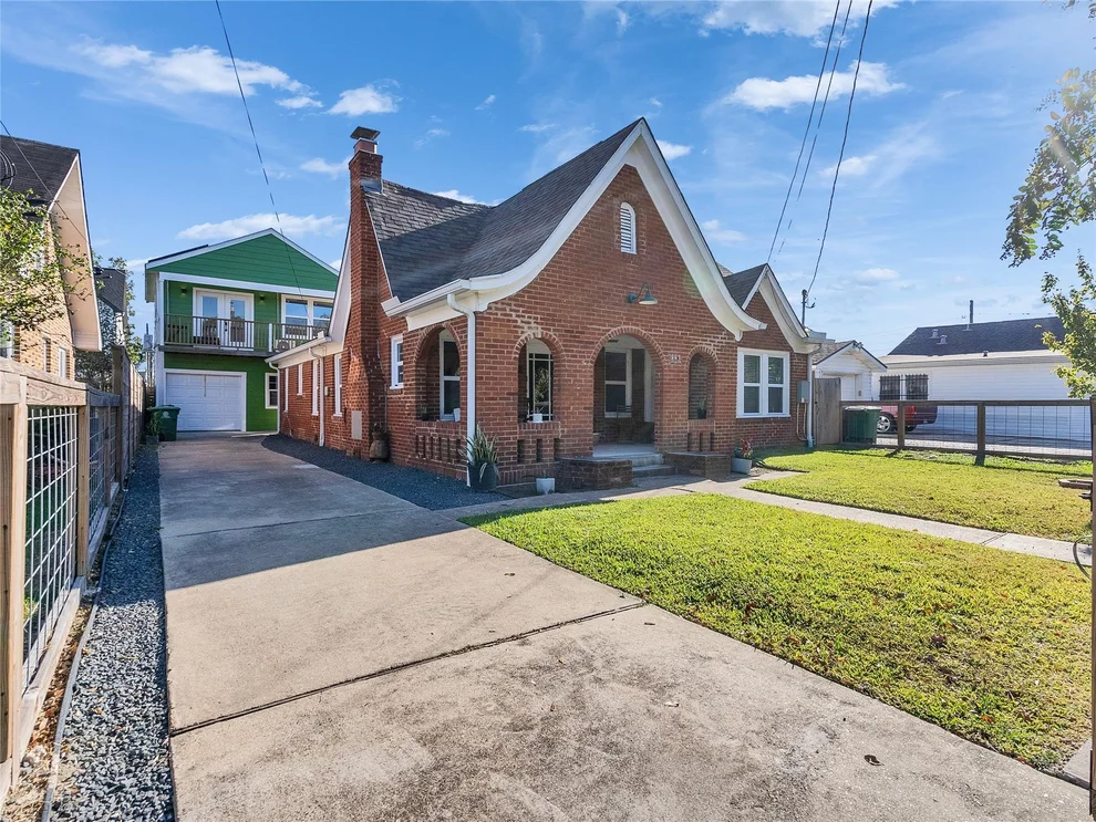 Unit for sale at 1625 Wesley Street, Houston, TX 77023