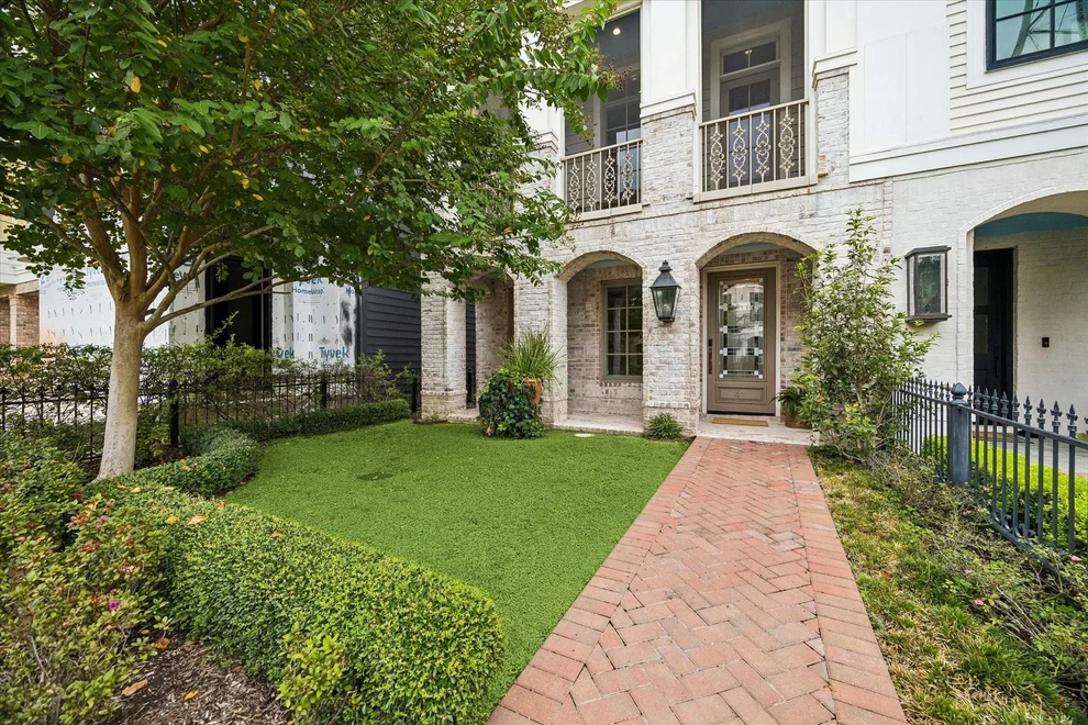 Unit for sale at 41 Crain Square Boulevard, Houston, TX 77025