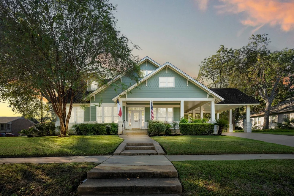 Unit for sale at 603 W Third Street, Brenham, TX 77833