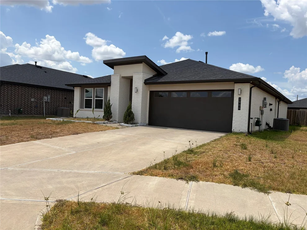 Unit for sale at 3906 Itzle Island Court, Fulshear, TX 77441