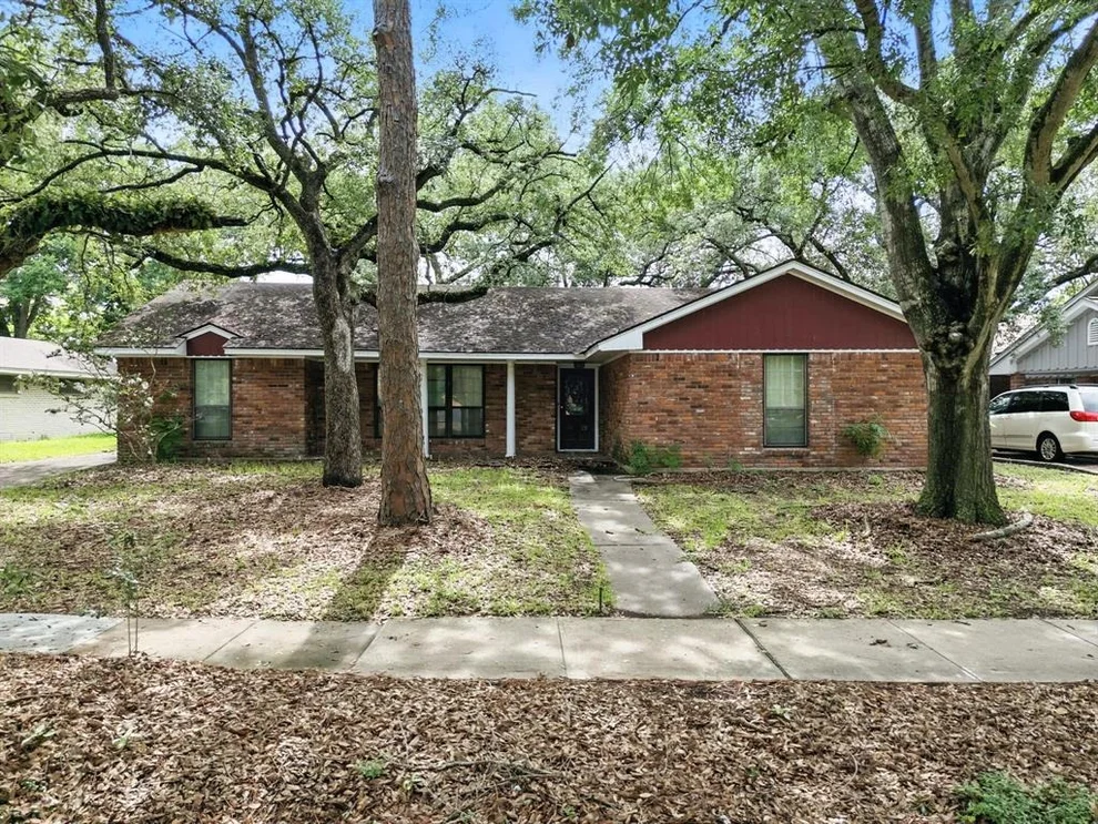 Unit for sale at 8823 S Rice Avenue, Houston, TX 77096