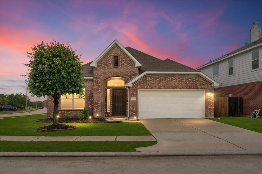 Unit for sale at 18546 Melissa Springs Drive, Tomball, TX 77375