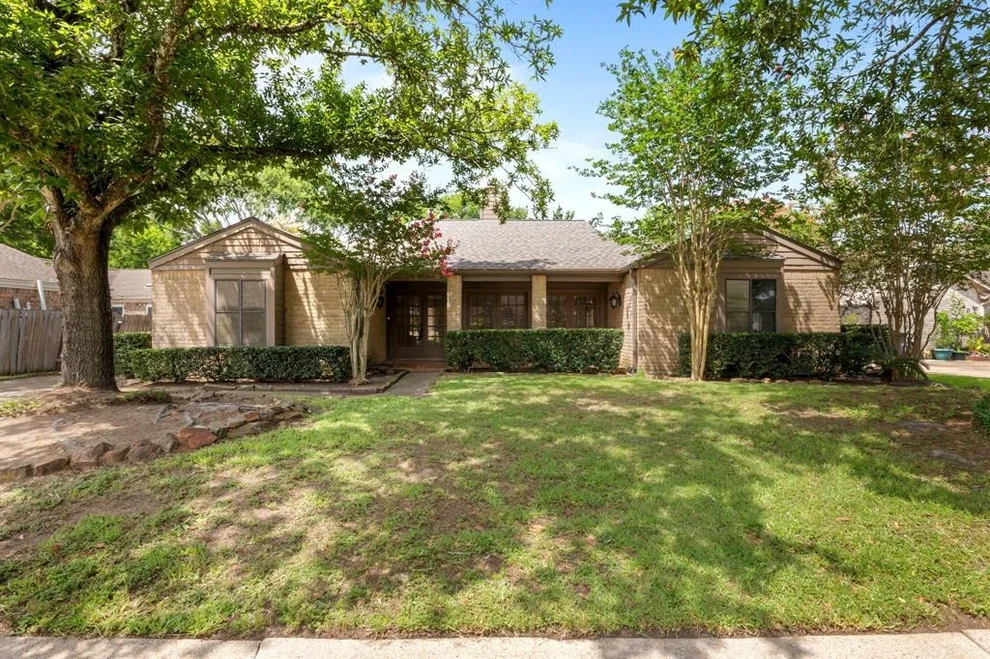 Unit for sale at 1406 Diana Court, Houston, TX 77062