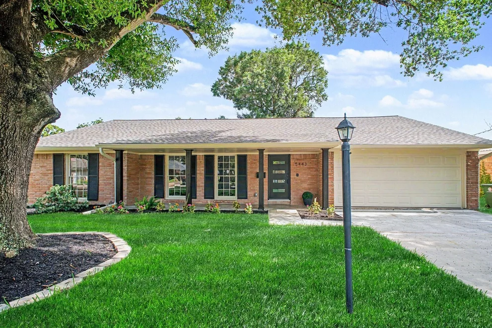 Unit for sale at 5443 Redstart Street, Houston, TX 77096