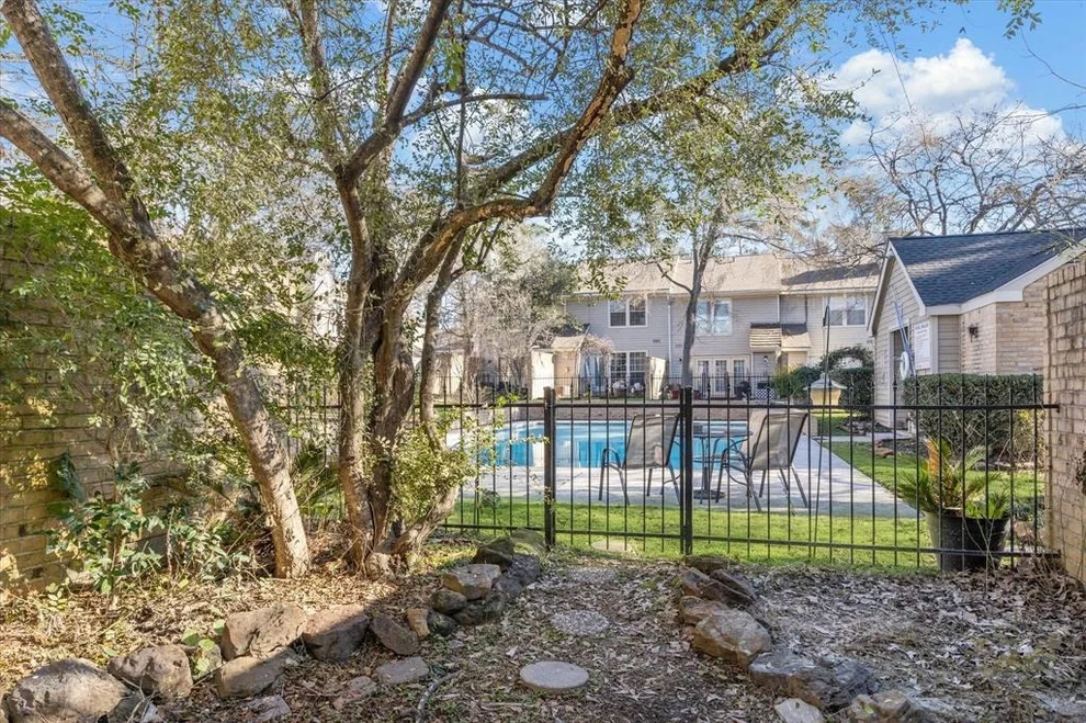 Unit for sale at 2030 Plantation Drive, Conroe, TX 77301
