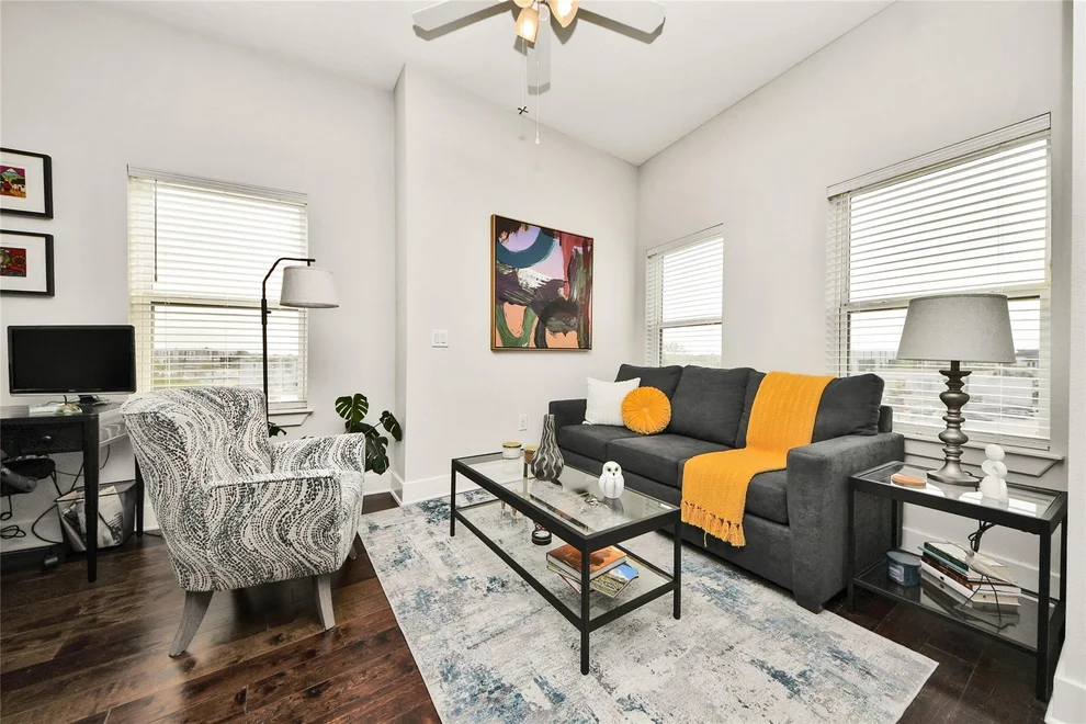 Unit for sale at 1011 Studemont Street, Houston, TX 77007