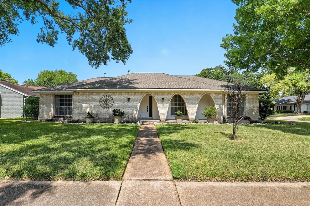 Unit for sale at 5418 Long Creek Lane, Houston, TX 77088
