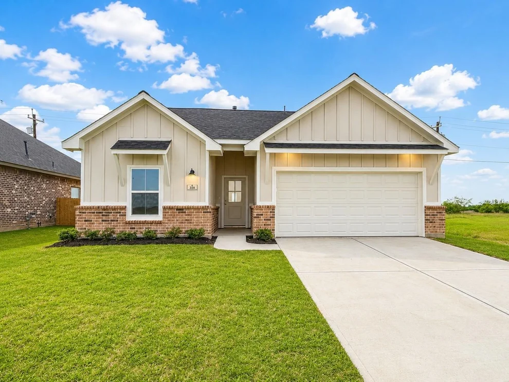 Unit for sale at 318 Cardinal Dr, Port Lavaca, TX 77979
