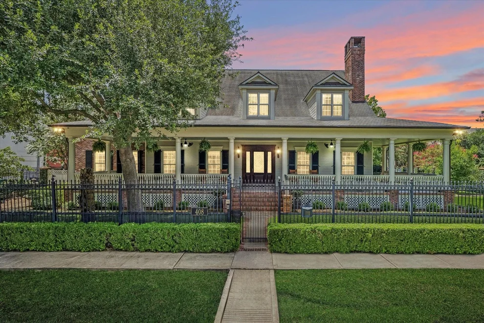 Unit for sale at 408 E 7th Street, Houston, TX 77007