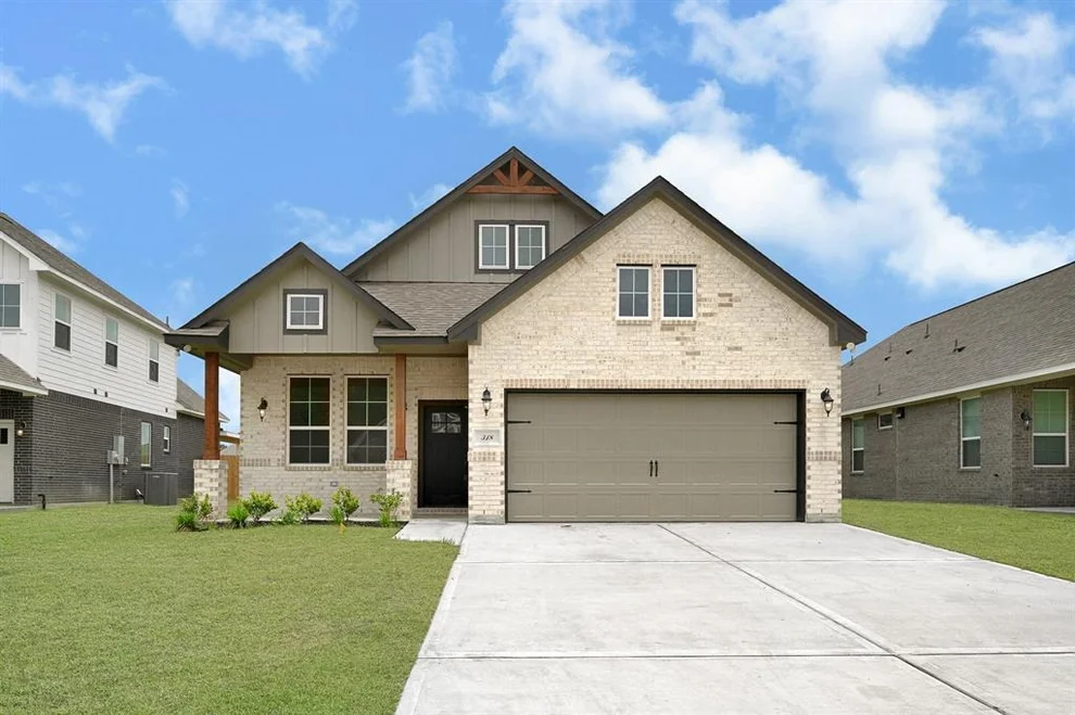 Unit for sale at 318 Little Spring Court, Anahuac, TX 77523
