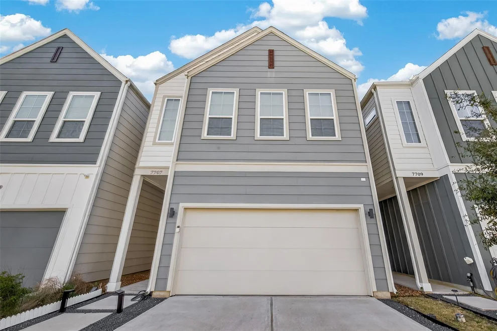 Unit for sale at 7707 Johanna Park Drive, Houston, TX 77055