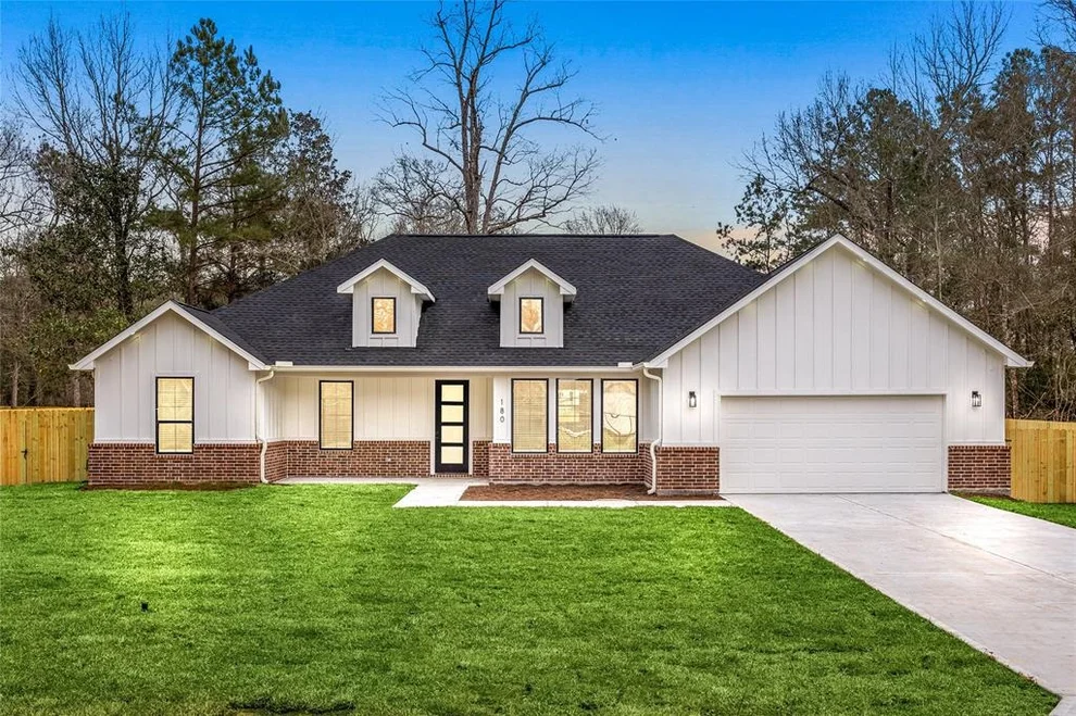 Unit for sale at 180 County Road 3669b, Splendora, TX 77372