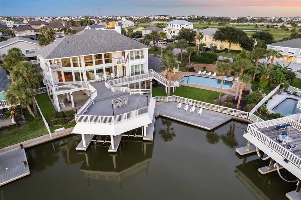 Unit for sale at 3515 Jolly Roger Circle, Galveston, TX 77554