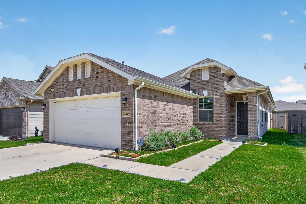 Unit for sale at 22409 Kinley Street, New Caney, TX 77357