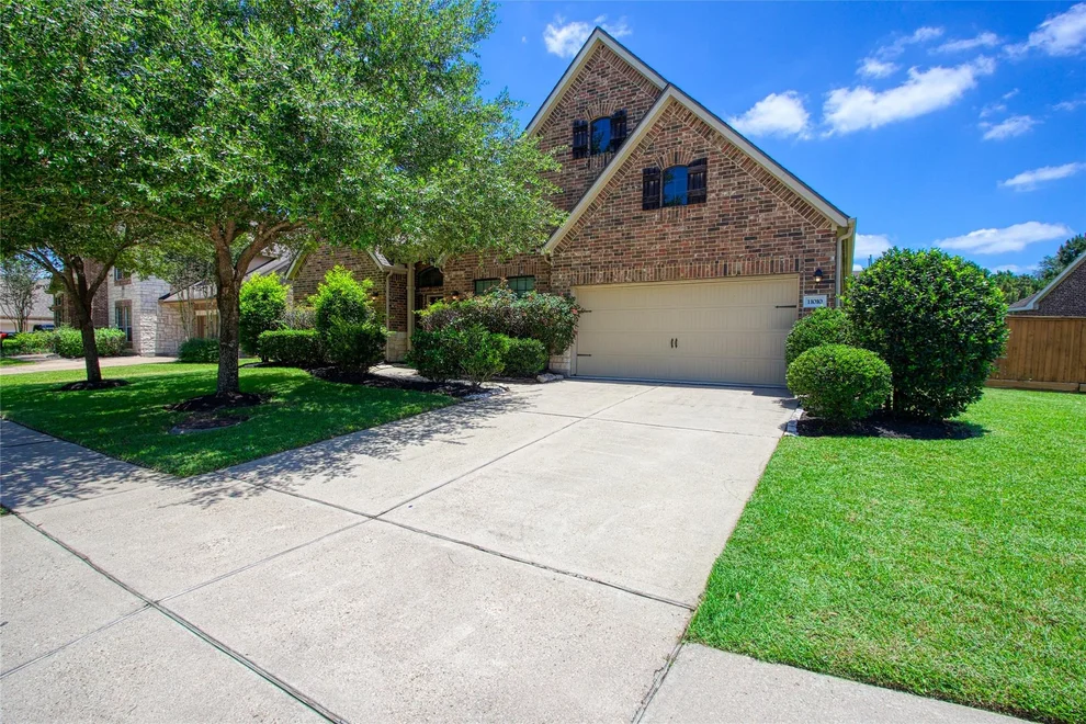 Unit for sale at 11010 Via Capri Court, Richmond, TX 77406