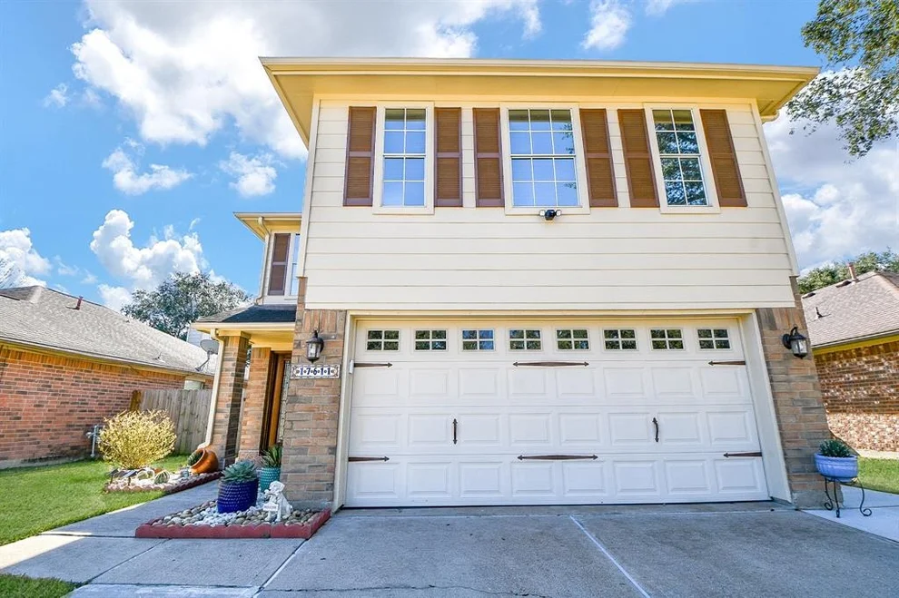 Unit for sale at 17611 Glenmorris Drive, Houston, TX 77084