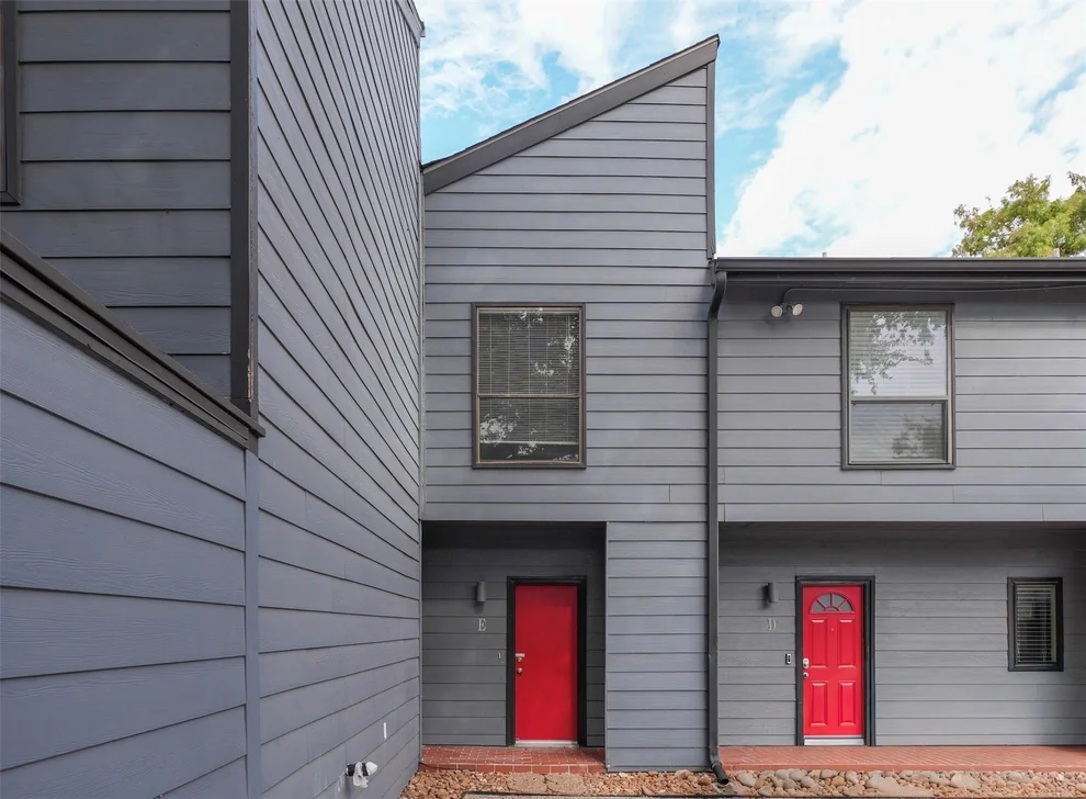Unit for sale at 2100 Commonwealth Street, Houston, TX 77006
