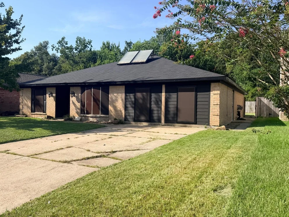Unit for sale at 12727 Fern Forest Drive, Hockley, TX 77044