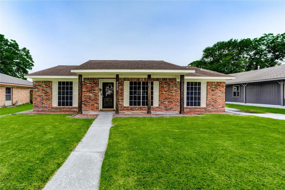 Unit for sale at 8510 Collingsdale Road, La Porte, TX 77571