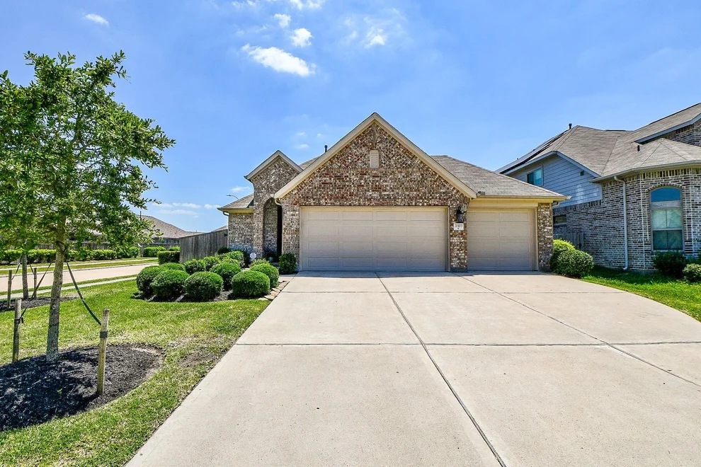 Unit for sale at 20403 Windcrest Colony Trail, Richmond, TX 77407