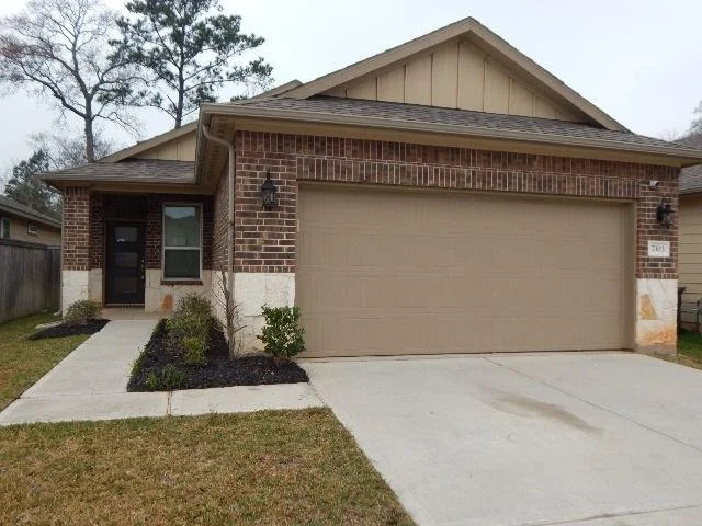 Unit for sale at 7103 Silverleaf Oak Street, Conroe, TX 77304