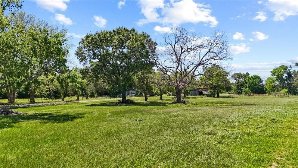 Unit for sale at 118 Staffordshire Road, Stafford, TX 77477