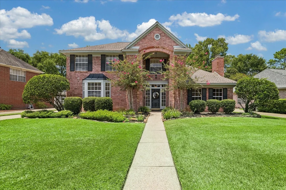 Unit for sale at 4003 Haven Pines Drive, Kingwood, TX 77345