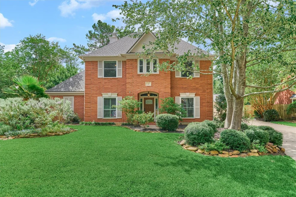 Unit for sale at 14 Feather Branch Court, The Woodlands, TX 77381