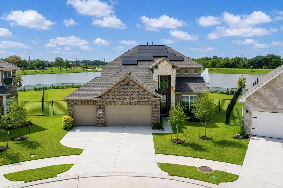 Unit for sale at 1926 Temple Grove Drive, Rosharon, TX 77583