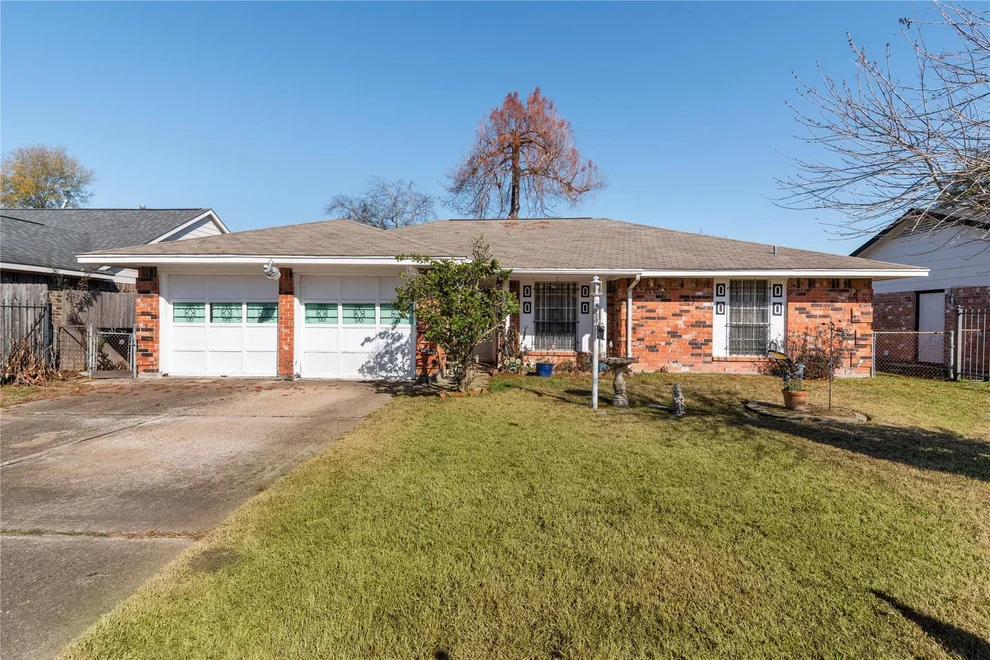 Unit for sale at 4627 Hollybrook Lane, Houston, TX 77039