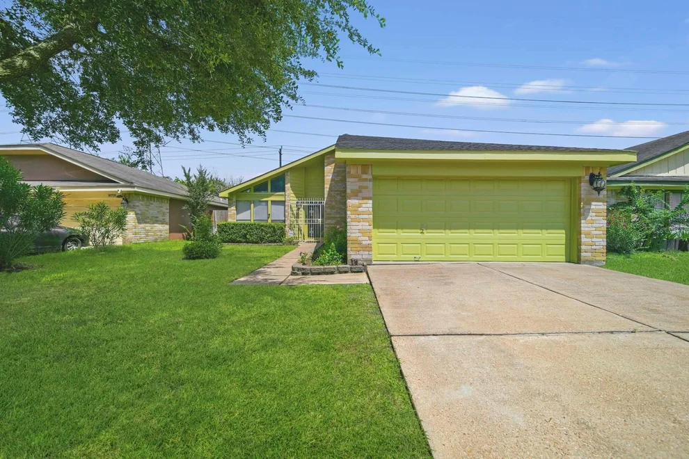 Unit for sale at 10723 Emery Drive, Houston, TX 77099