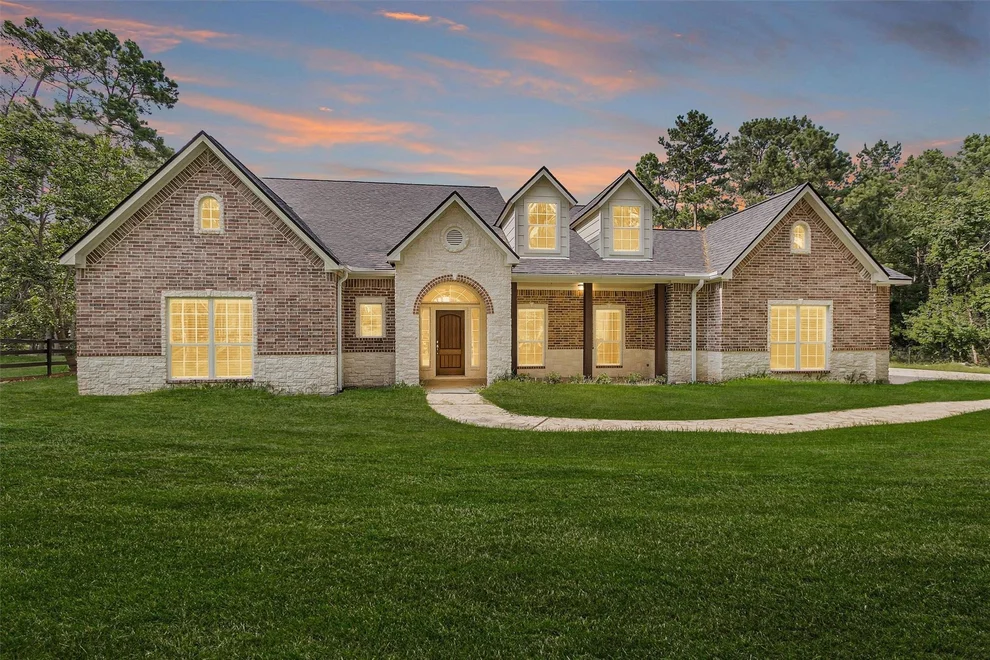Unit for sale at 17709 W Terrace Oaks Drive, Waller, TX 77484