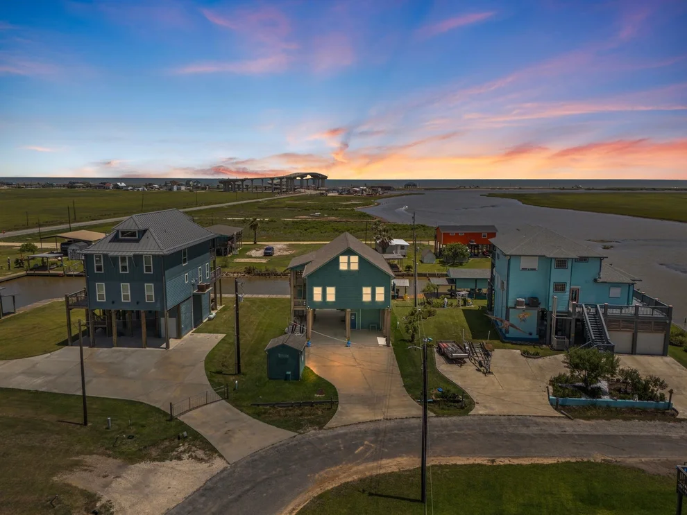 Unit for sale at 1301 County Road 209, Sargent, TX 77414