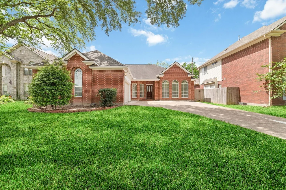Unit for sale at 4211 Torrey Creek Lane, Houston, TX 77014