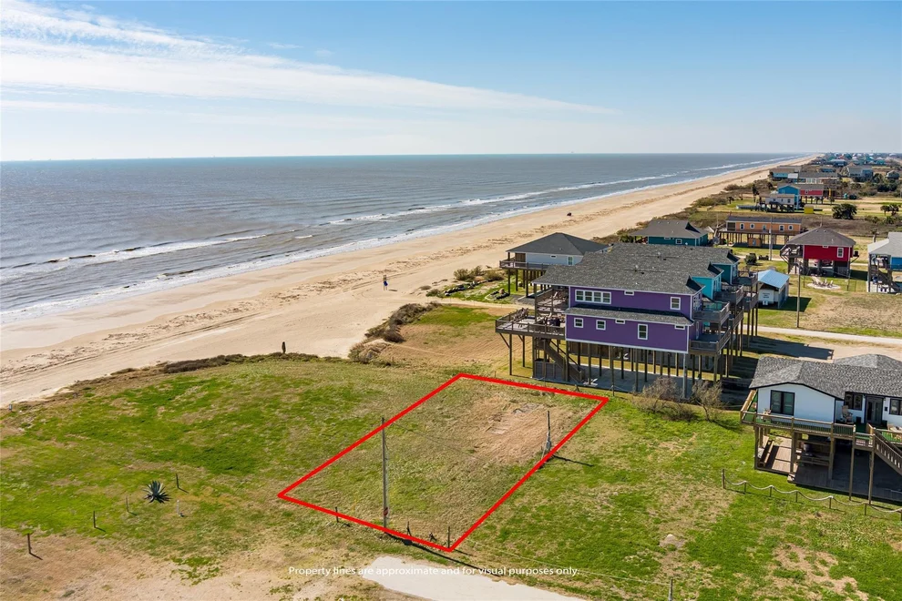 Unit for sale at 985 Marjorie, Gilchrist, TX 77617
