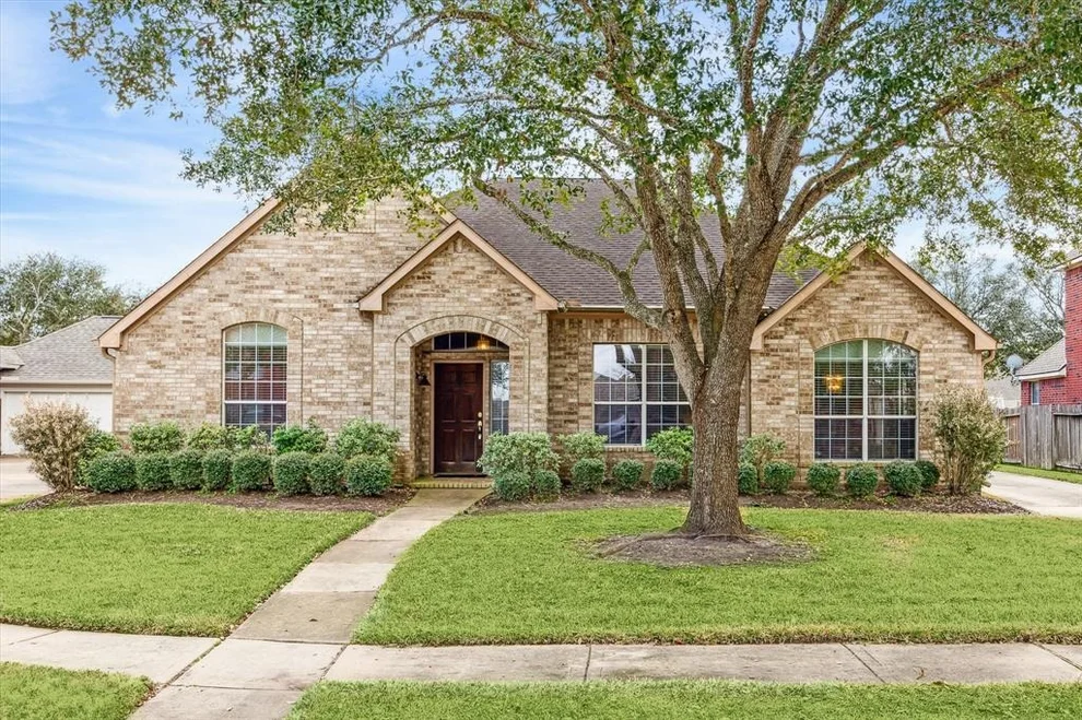 Unit for sale at 8510 Orchard View Lane, Pearland, TX 77584