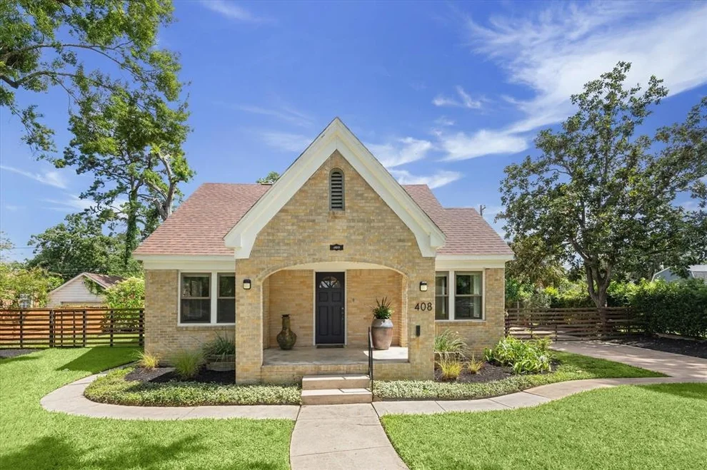 Unit for sale at 408 English Street, Houston, TX 77009