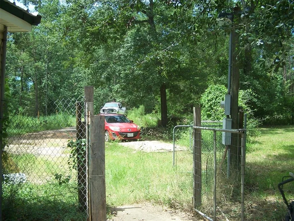 Unit for sale at 14498 Honey Hill Lane, Willis, TX 77378