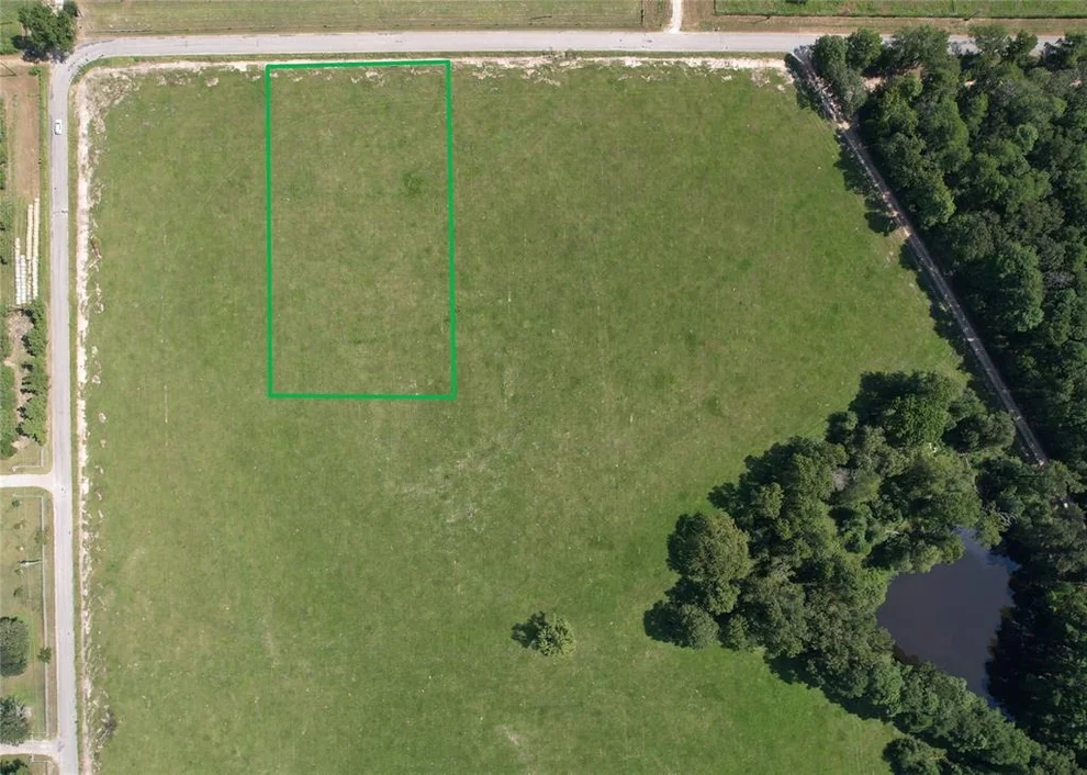 Unit for sale at 972 Jones, New Waverly, TX 77358