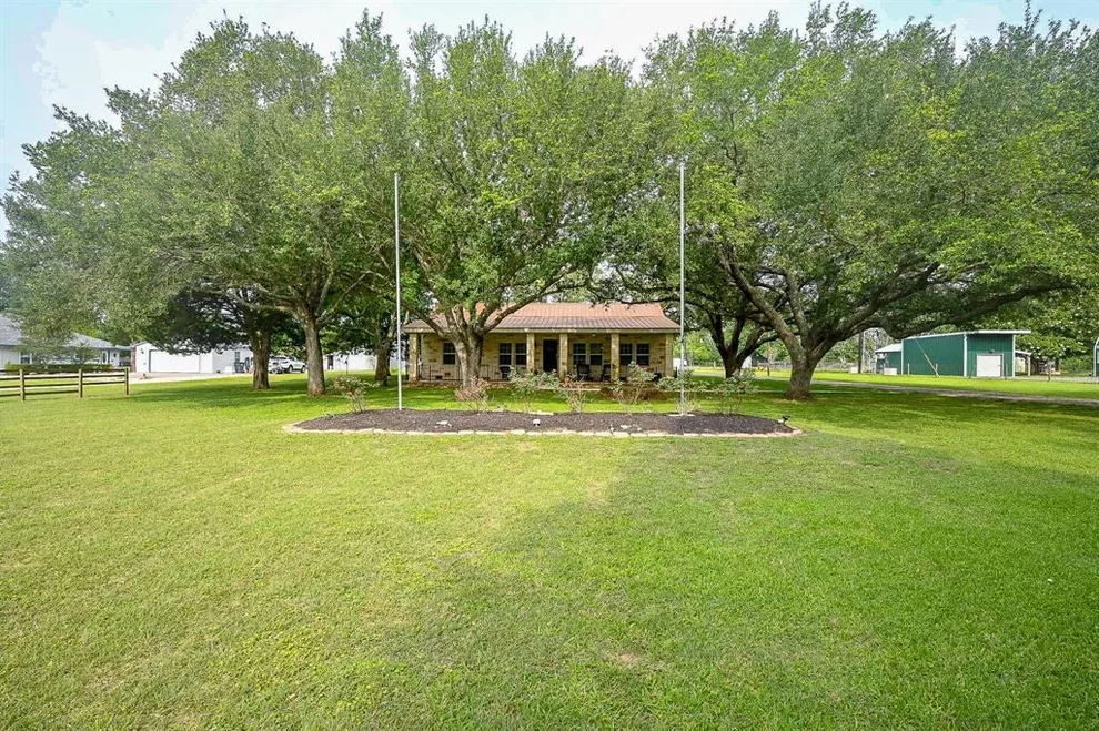 Unit for sale at 33814 Fulshear Farms Road, Fulshear, TX 77441